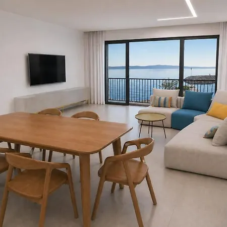 Adriatic Horizon - Beachfront House With Rooftop Pool, Garage & Panoramic Sea View Villa Drašnice